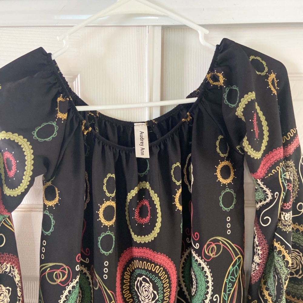 Tunic - Picture 3 of 4